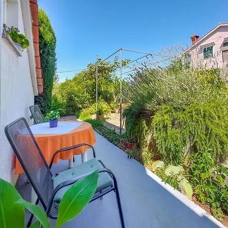 Apartman Marija By Interhome *